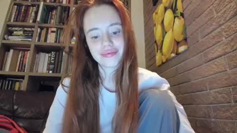 aliensi online show from February 19, 8:19 pm