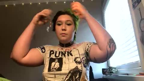 alientboy online show from February 17, 9:36 pm