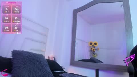 Snapshot of aliice_reed chatting on September 12, 1:35 pm Aliice Reed online show from September 12, 1:35 pm