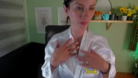 Snapshot of aliiz_01 chatting on January 24, 9:17 am Camii online show from January 24, 9:17 am