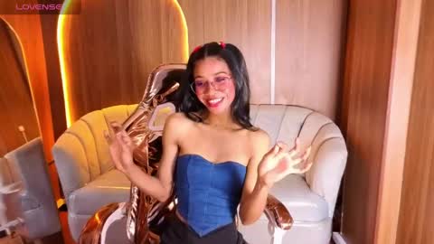 alina_b_ online show from April 16, 8:31 pm