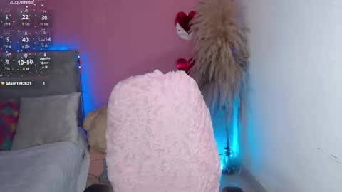 lili online show from March 15, 4:06 am