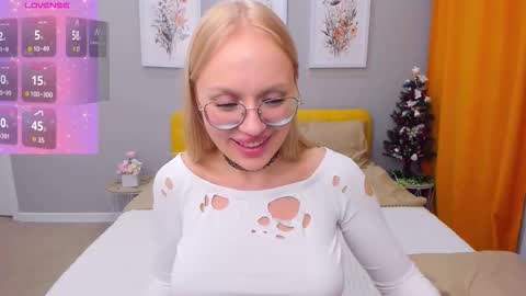 alinaocean online show from December 4, 3:00 pm