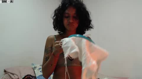  Ali  online show from January 31, 8:50 pm