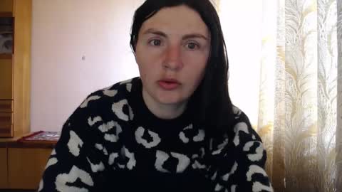 AlinaxJames online show from May 6, 2:01 pm