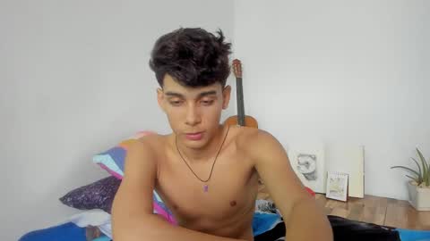 AliotTwink online show from September 19, 8:56 pm