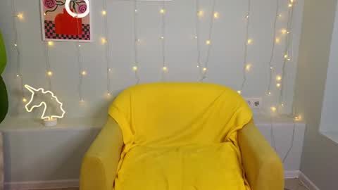 alisa_shybaby online show from October 25, 4:35 am
