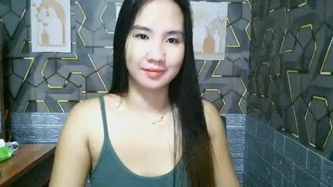 Alisha online show from May 25, 2:45 pm