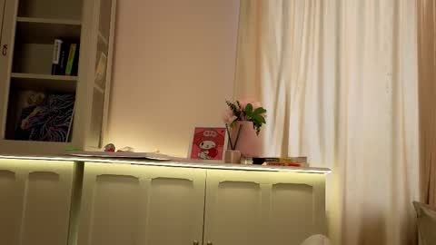 Alisia online show from February 27, 8:29 am