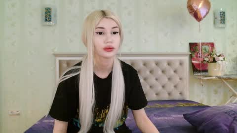 Alison online show from May 11, 4:04 pm