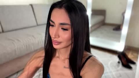 Alissa online show from November 4, 8:32 pm