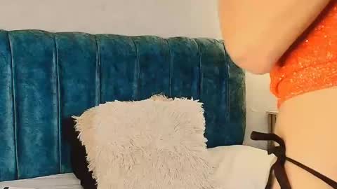 alisson_fox69 online show from October 24, 3:51 am