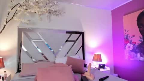 Snapshot of alissonbronw____25 chatting on October 17, 10:58 pm ALISSON online show from October 17, 10:58 pm