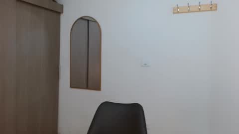 alix online show from November 20, 1:26 am