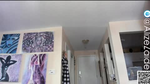 Alize Zaide online show from April 8, 8:34 pm