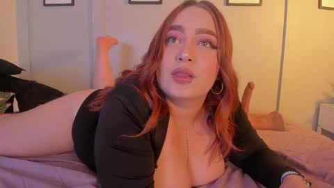 Laura online show from November 25, 1:54 pm