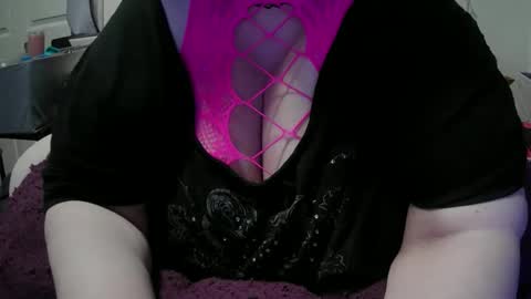 Alli Kat online show from March 9, 12:10 pm