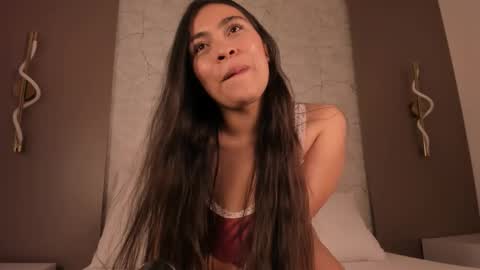 A L L I E online show from November 27, 4:20 am