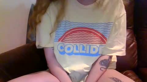 alliebearx online show from November 29, 3:25 am