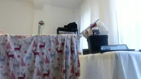 allisia216024 online show from December 5, 6:59 am