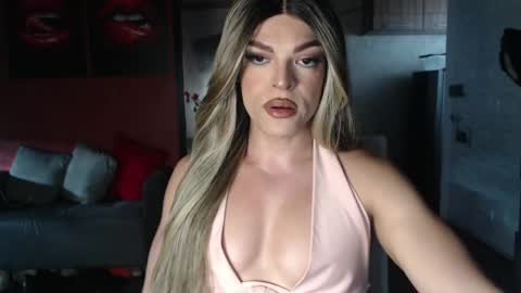 Allison Victoria online show from May 12, 12:14 pm