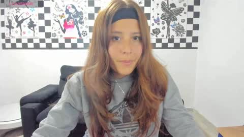 Snapshot of allisonn_smith18 chatting on February 24, 3:33 am Alisson online show from February 24, 3:33 am