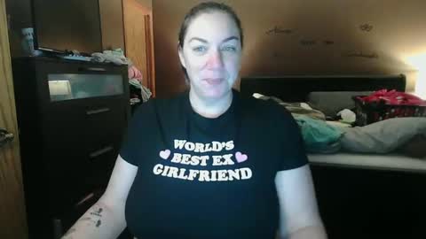 Snapshot of allnaturaltigbitties chatting on February 6, 3:59 am Tig Bitty online show from February 6, 3:59 am