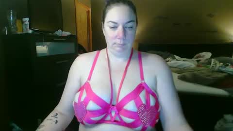 Snapshot of allnaturaltigbitties chatting on January 31, 3:52 am Tig Bitty online show from January 31, 3:52 am
