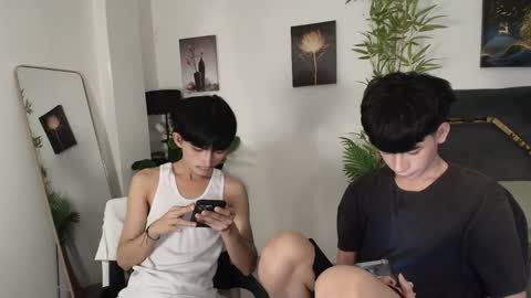 kim and josh online show from March 8, 1:17 am