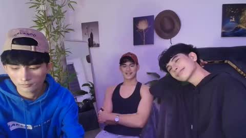 kim and josh online show from March 26, 7:35 am