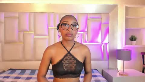 ally_jackson online show from June 17, 12:54 pm
