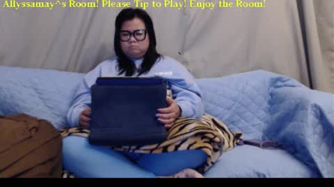 Allyssamay online show from February 4, 6:50 am