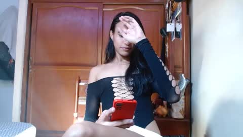 Snapshot of alogenotwink chatting on February 9, 2:18 pm STEPHAN  online show from February 9, 2:18 pm