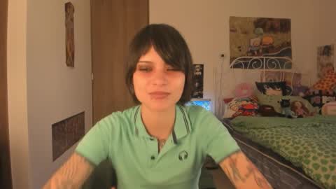 Snapshot of alone_together_ chatting on October 20, 10:48 pm luca or garu D online show from October 20, 10:48 pm