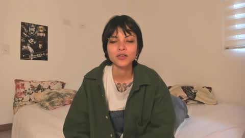 Snapshot of alone_together_ chatting on January 14, 6:17 pm luca or garu D online show from January 14, 6:17 pm