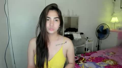 alovelydollnica online show from April 5, 12:51 am