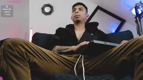 alpha_latino_ online show from May 18, 7:25 am