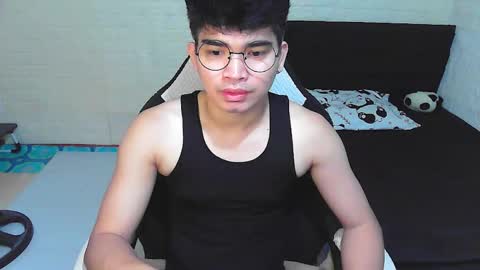 Snapshot of alpha_rider chatting on October 24, 4:02 am Angelo online show from October 24, 4:02 am