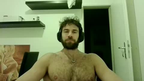 alphah_hunk online show from October 26, 7:13 pm