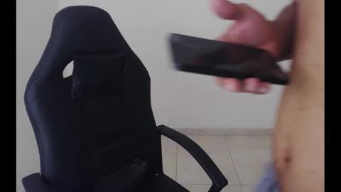 alphas_latins online show from April 8, 4:59 am