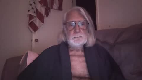 AlphaUniform online show from March 6, 11:59 pm