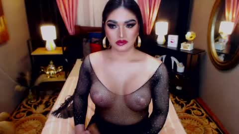 Alura Jhenson online show from May 30, 11:58 pm