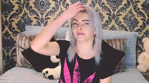 aly online show from February 26, 10:05 am