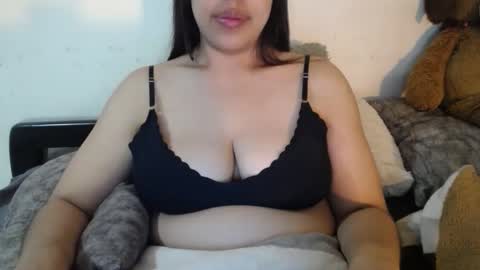 Alyn Maria online show from November 29, 2:19 am