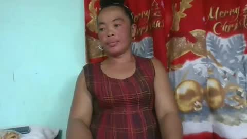 alypierette online show from October 31, 9:32 am