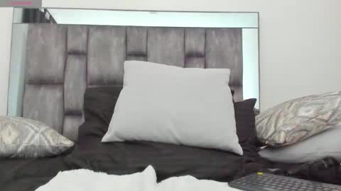 alyssia online show from March 28, 1:34 pm