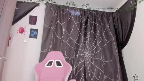    online show from March 13, 11:08 pm