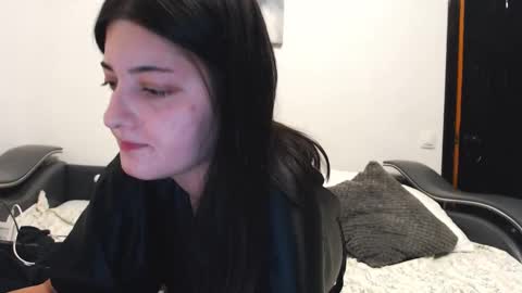 Snapshot of amali2015 chatting on October 12, 8:54 pm amali2015 online show from October 12, 8:54 pm