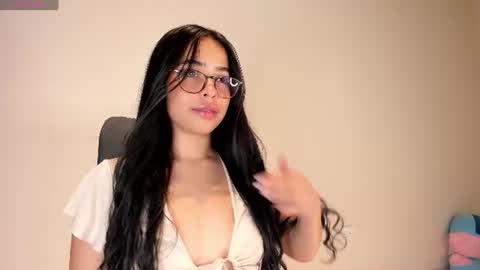 Amalia    real MIA  online show from July 18, 2:35 am