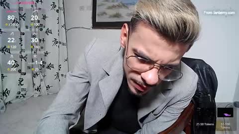 Snapshot of amand_sex chatting on January 23, 12:14 am amand_sex online show from January 23, 12:14 am